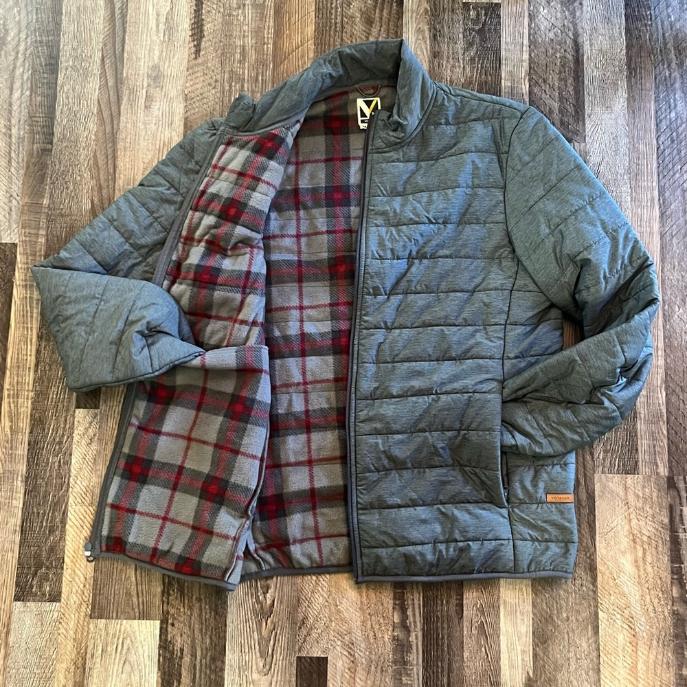 Voyager Quilted Gray Jacket with Plaid Fleece Lining